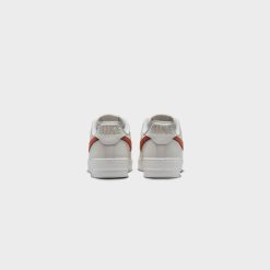 Sneakers WMNS Nike Air Force 1 ‘07 (Sail/Dark Russet-Black) - 5W -shooos shop WMNSNikeAirForce1 07 Sail DarkRusset Black DZ5228 1006 800x