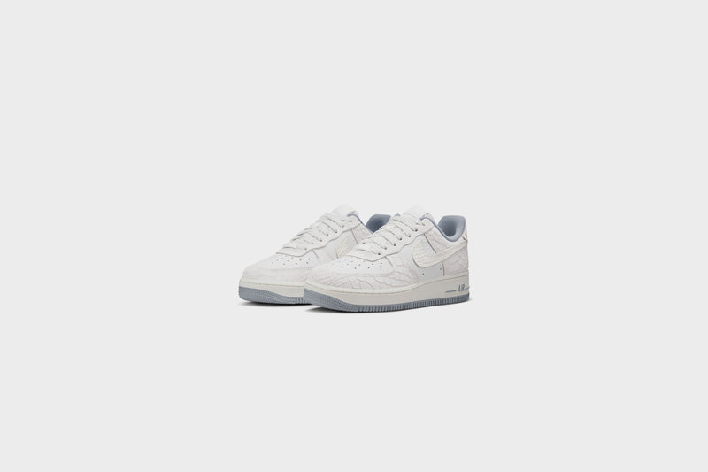 WMNS Nike Air Force 1 ‘07 (Summit White/Summit White-Sail) - 5 Sneakers WMNS Nike Air Force 1 ‘07 (Summit White/Summit White-Sail) - 5 -shooos shop WMNSNikeAirForce1 07 SummitWhite SummitWhite Sail DX2678