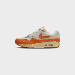 Sneakers WMNS Nike Air Max 1 (Light Bone/Magma Orange) - 5w