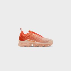 Sneakers WMNS Nike Air VaporMax Plus (Guava Ice/Rush Orange-Black) - 5W 3 Sneakers WMNS Nike Air VaporMax Plus (Guava Ice/Rush Orange-Black) - 5W -shooos shop WMNSNikeAirVaporMaxPlus GuavaIce RushOrange Black DQ8588 8004 800x