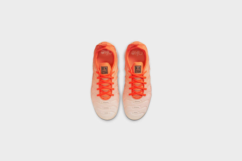 WMNS Nike Air VaporMax Plus (Guava Ice/Rush Orange-Black) - 5W Sneakers WMNS Nike Air VaporMax Plus (Guava Ice/Rush Orange-Black) - 5W -shooos shop WMNSNikeAirVaporMaxPlus GuavaIce RushOrange Black DQ8588