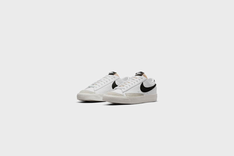 Sneakers WMNS Nike Blazer Low ‘77 (White/Black-Sail-White) - 5W 2 Sneakers WMNS Nike Blazer Low ‘77 (White/Black-Sail-White) - 5W - Image 2