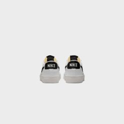 Sneakers WMNS Nike Blazer Low ‘77 (White/Black-Sail-White) - 5W 15 Sneakers WMNS Nike Blazer Low ‘77 (White/Black-Sail-White) - 5W -shooos shop WMNSNikeBlazerLow 77 White Black Sail White DC4769 1026 800x