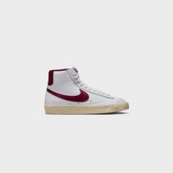 Sneakers WMNS Nike Blazer Mid ‘77 SE (White/Team Red-Muslin) - 5W 3 Sneakers WMNS Nike Blazer Mid ‘77 SE (White/Team Red-Muslin) - 5W -shooos shop WMNSNikeBlazerMid 77SE White TeamRed Muslin DV7003 1004 800x