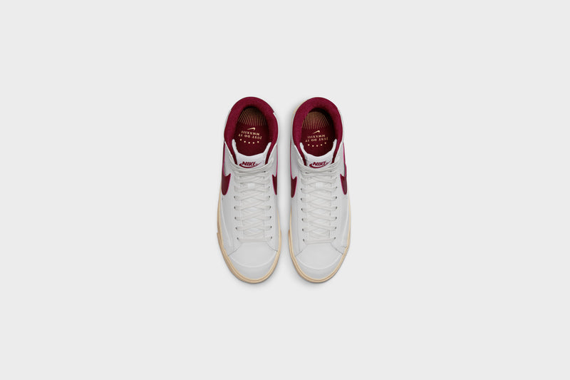 WMNS Nike Blazer Mid ‘77 SE (White/Team Red-Muslin) - 5W Sneakers WMNS Nike Blazer Mid ‘77 SE (White/Team Red-Muslin) - 5W -shooos shop WMNSNikeBlazerMid 77SE White TeamRed Muslin DV7003