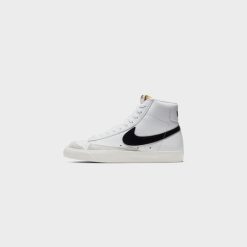 Sneakers WMNS Nike Blazer Mid ‘77 (White/Black-Sail) - 5W