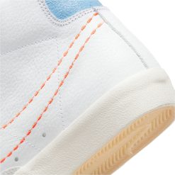 Sneakers WMNS Nike Blazer Mid ‘77 (White/Safety Orange-Lilac) - 5W 9 Sneakers WMNS Nike Blazer Mid ‘77 (White/Safety Orange-Lilac) - 5W -shooos shop WMNSNikeBlazerMid 77 White SafetyOrange Lilac DX2350 10010 800x