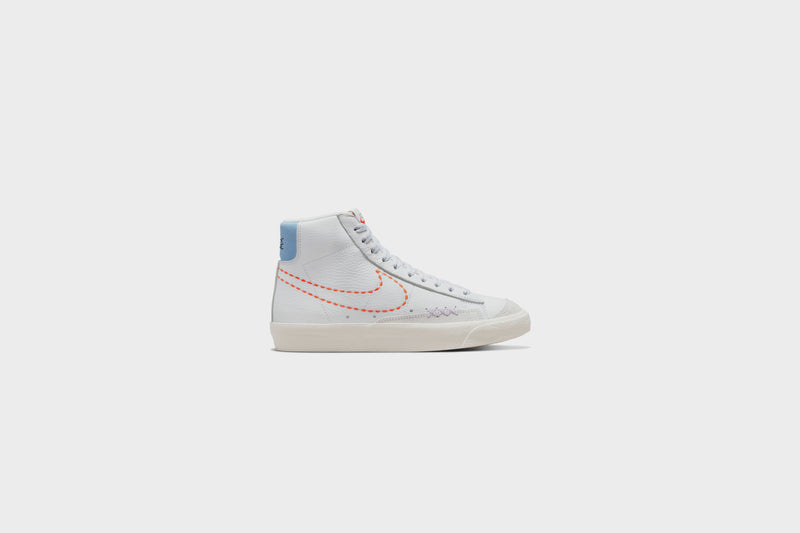WMNS Nike Blazer Mid ‘77 (White/Safety Orange-Lilac) - 5W Sneakers WMNS Nike Blazer Mid ‘77 (White/Safety Orange-Lilac) - 5W -shooos shop WMNSNikeBlazerMid 77 White SafetyOrange Lilac DX2350