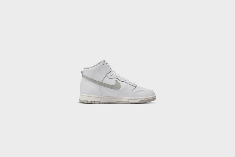 WMNS Nike Dunk High (White/Grey Fog-Sail) - WMNS 5.5 Sneakers WMNS Nike Dunk High (White/Grey Fog-Sail) - WMNS 5.5 -shooos shop WMNSNikeDunkHigh White GreyFog Sail DD1869