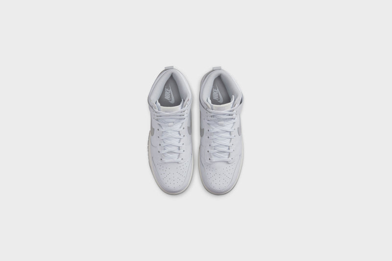WMNS Nike Dunk High (White/Grey Fog-Sail) - WMNS 5.5 Sneakers WMNS Nike Dunk High (White/Grey Fog-Sail) - WMNS 5.5 -shooos shop WMNSNikeDunkHigh White GreyFog Sail DD1869