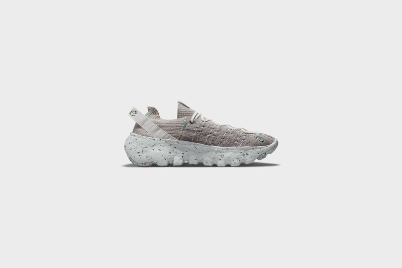 WMNS Nike Space Hippie 04 (Summit White/Mean Green) - 5.5 Sneakers WMNS Nike Space Hippie 04 (Summit White/Mean Green) - 5.5 -shooos shop WMNSNikeSpaceHippie04 SummitWhite MeanGreen CD3476