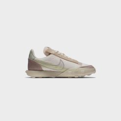Sneakers WMNS Nike Waffle Racer LX Series QS (Pale Ivory/Silver-Muslin) - 6 WMNS 2 Sneakers WMNS Nike Waffle Racer LX Series QS (Pale Ivory/Silver-Muslin) - 6 WMNS -shooos shop WMNSNikeWaffleRacerLXSeriesQS PaleIvorySilver Muslin 2 800x