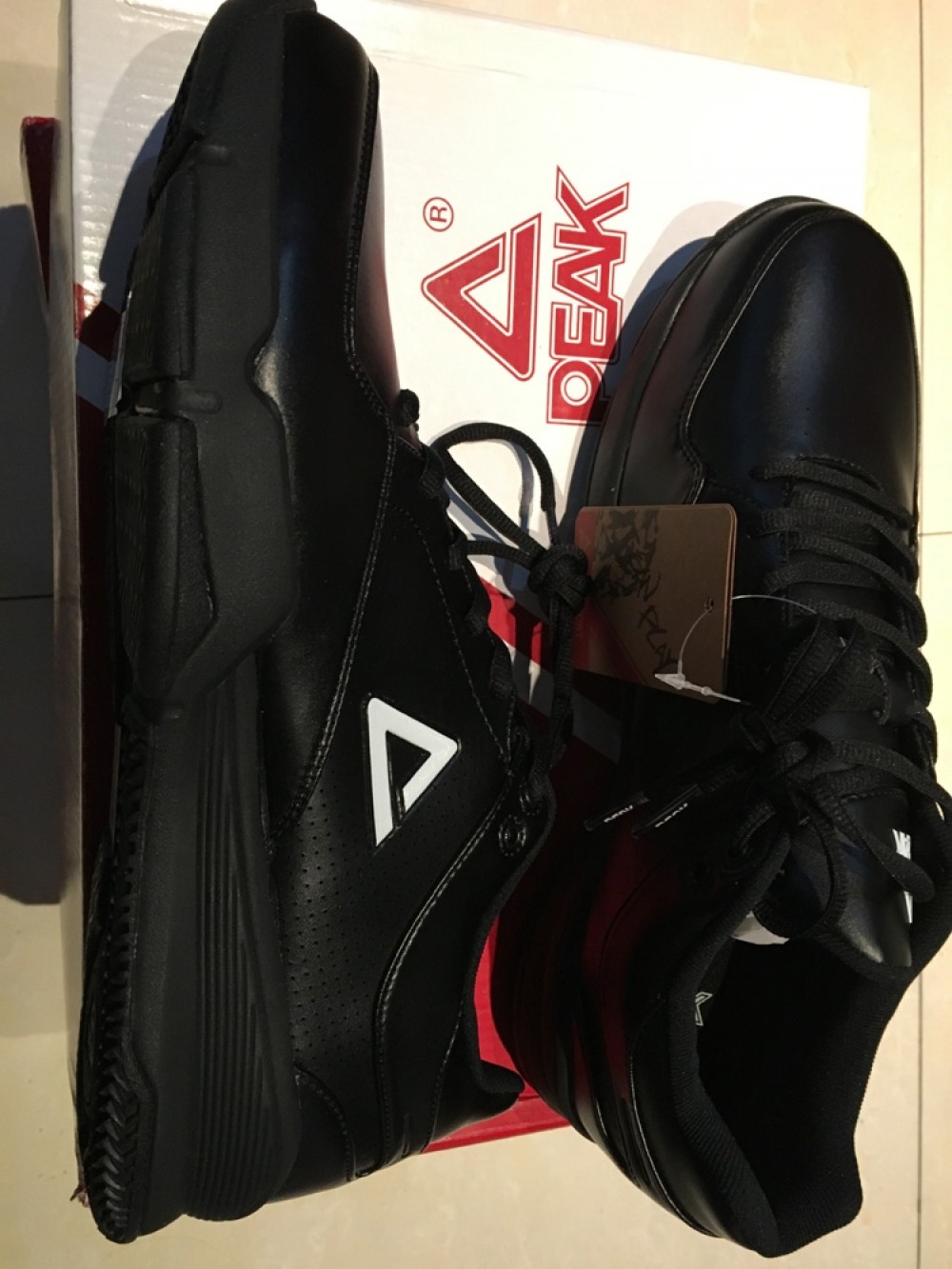 China&Sport Peak FIBA Sponsor Basketball Referee Shoes In White Peak Logo 2 China&Sport Peak FIBA Sponsor Basketball Referee Shoes In White Peak Logo - Image 2